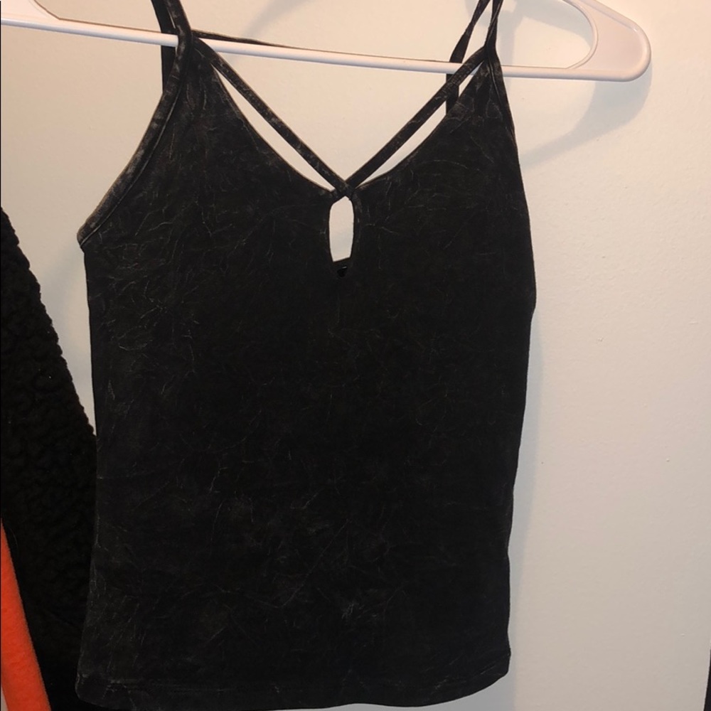 black and grey marble tank